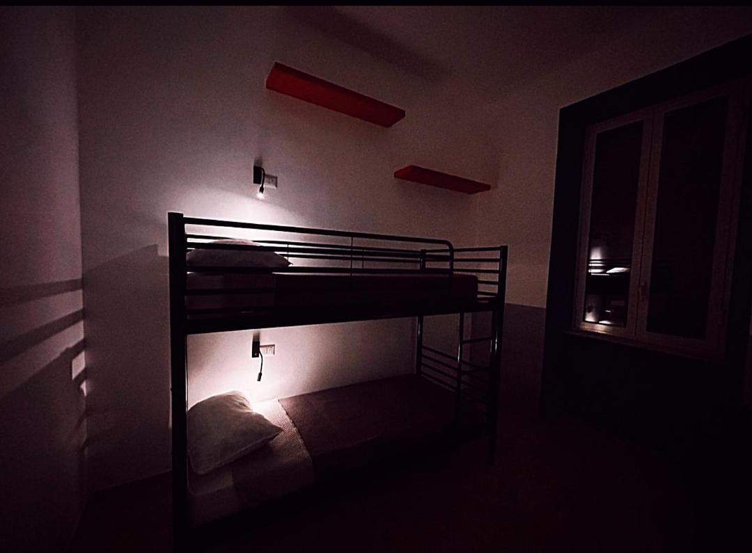 Melting Pot Rome Vandrarhem Exteriör bild